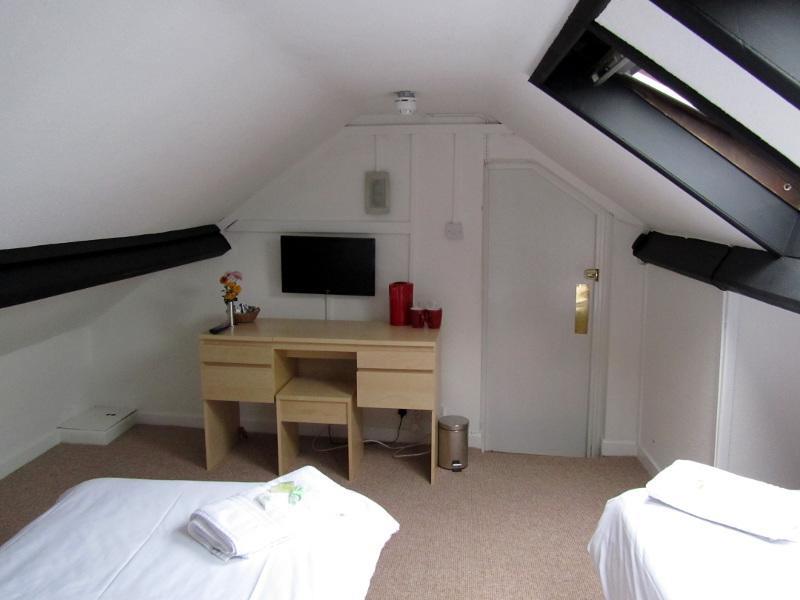 Queens Head Inn Monmouth Zimmer foto