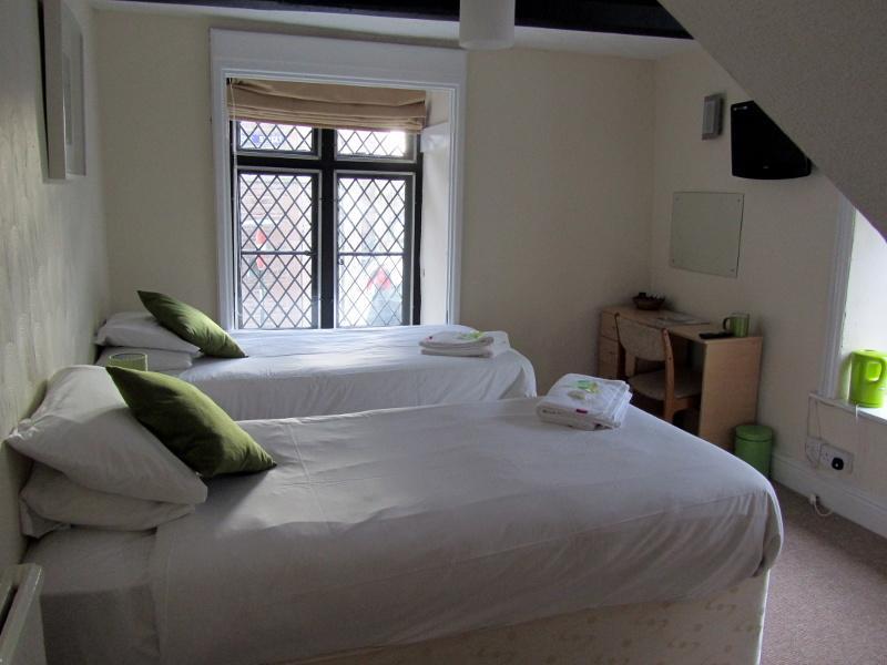 Queens Head Inn Monmouth Zimmer foto